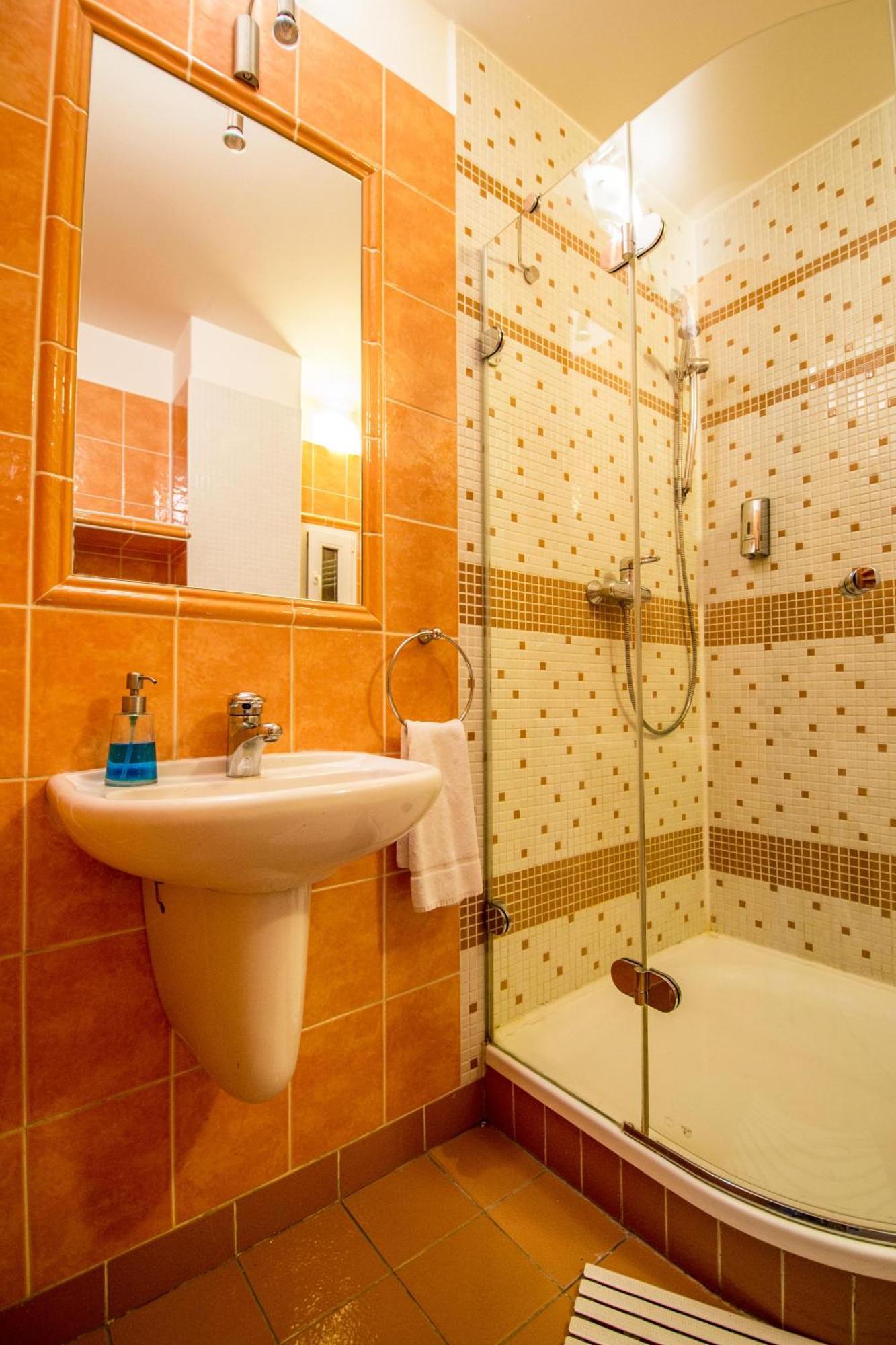Main Prague Square Apartments Sauna And Fireplace Eksteriør bilde